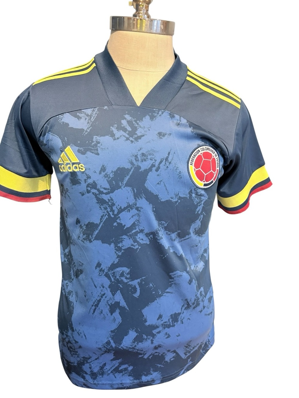 Adidas men’s small Colombia Blue Soccer Jersey